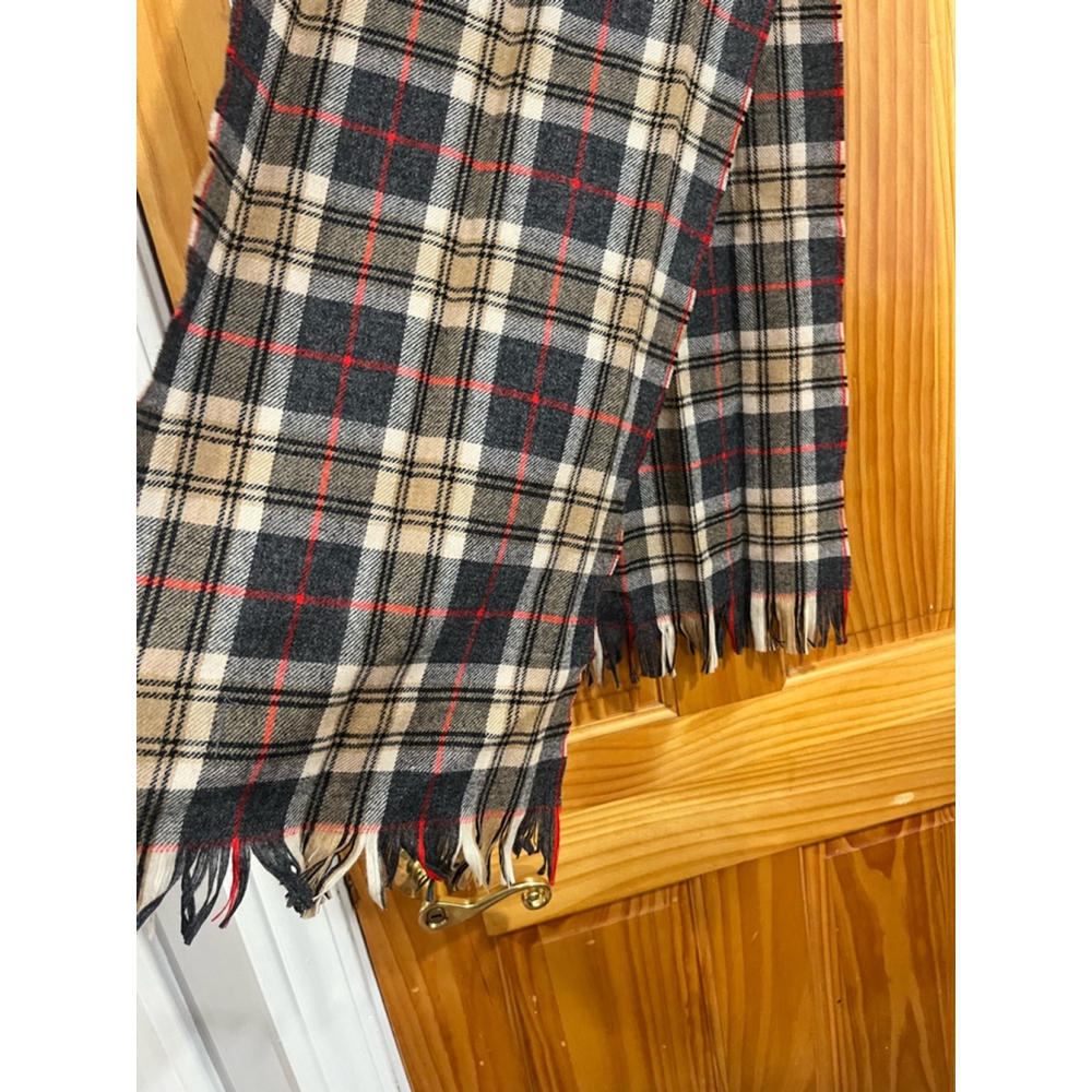 Vintage Pendleton Pure Virgin Wool Made in USA Tartan Plaid Fringe Scarf - Picture 3 of 6